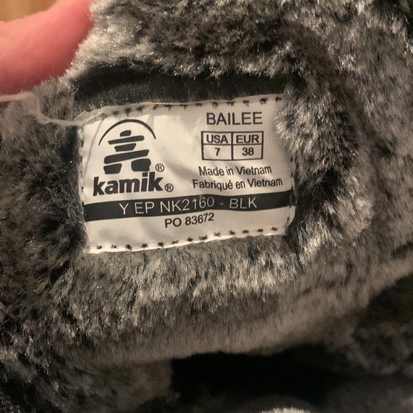 Kamik Waterproof fur boots size 7 - Picture 9 of 10
